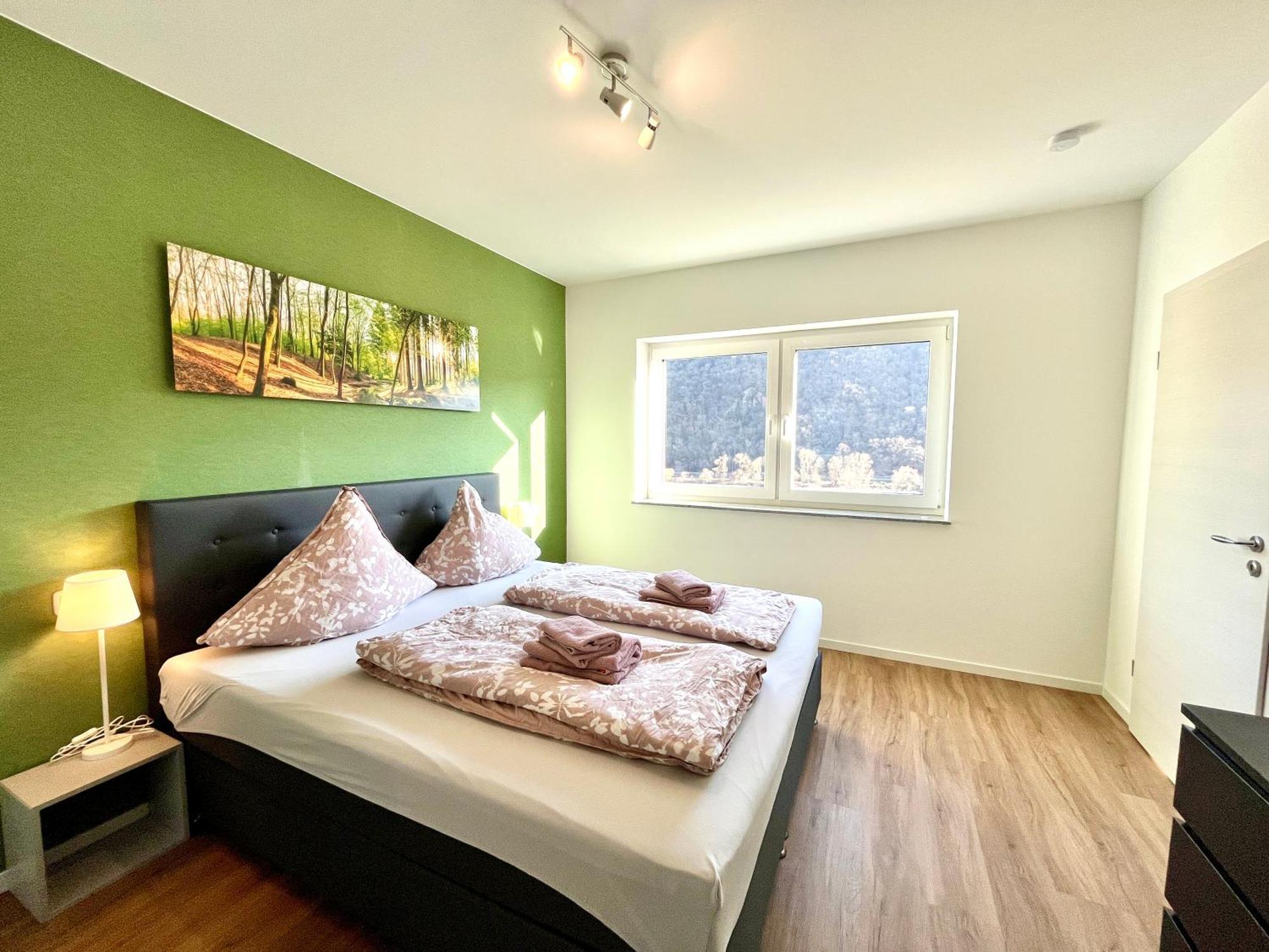 Ferienwohnung Moseltraum, 1-6 Pers, Mit 3 Schlafzimmer Und Panoramabalkon Müden المظهر الخارجي الصورة